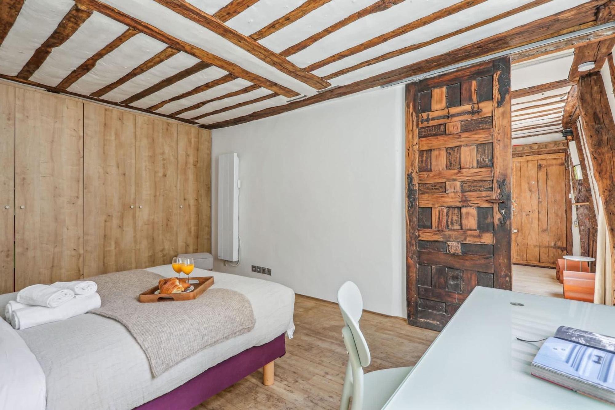 1Br Steps From The Louvre & Palais Royal & Opera Flat * Paris